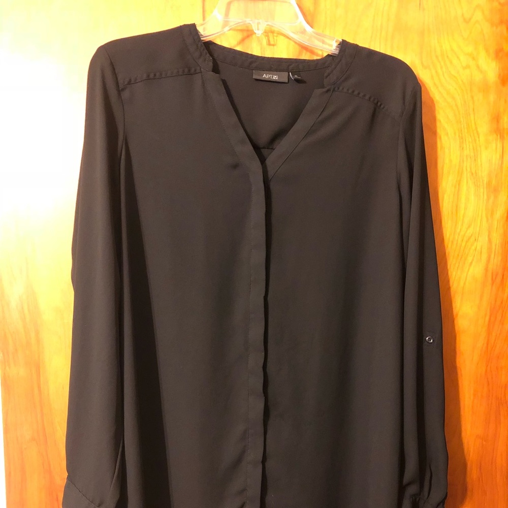 Black blouse Apt9